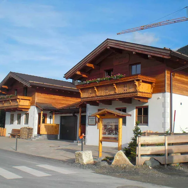 Zimmerei und Holzhausbau Hans Heigl in Schweitenkirchen.